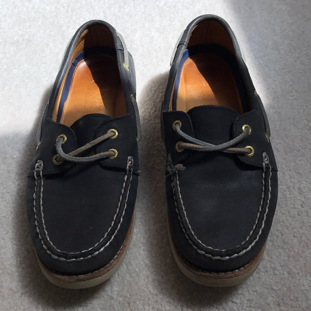 Blue sperrys Gold Cup